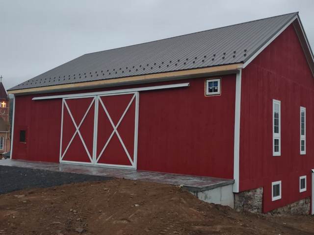 NEWBALT Barn0